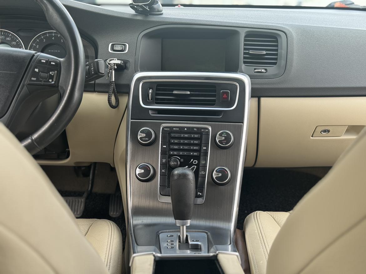 Volvo Volvo S60 (Import)