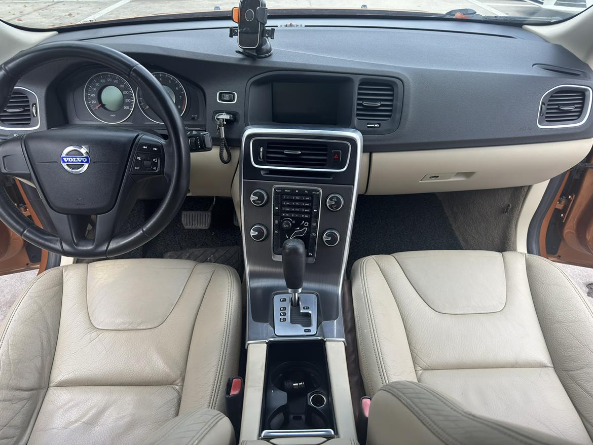 Volvo Volvo S60 (Import)