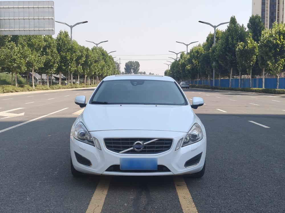 Volvo Volvo S60 (Import)