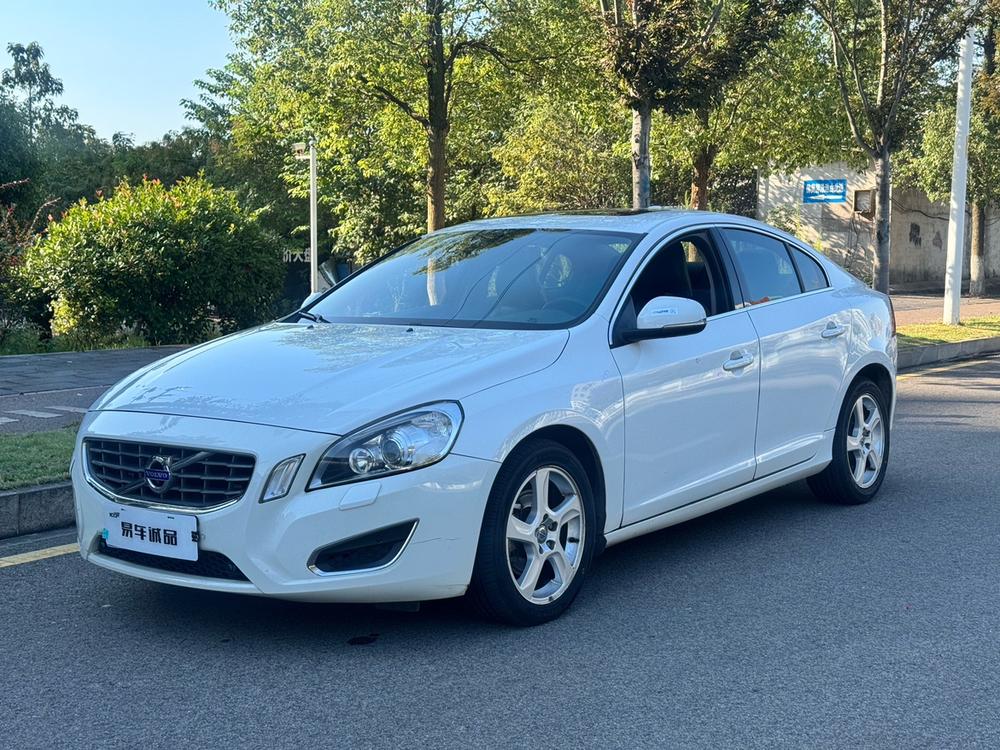 Volvo Volvo S60 (Import)