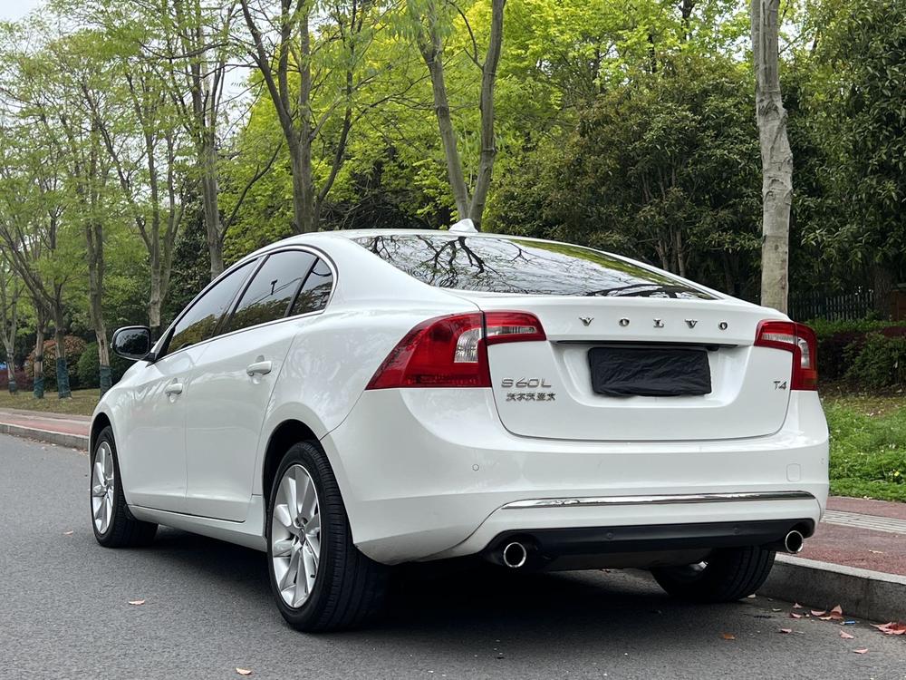 Volvo Volvo S60