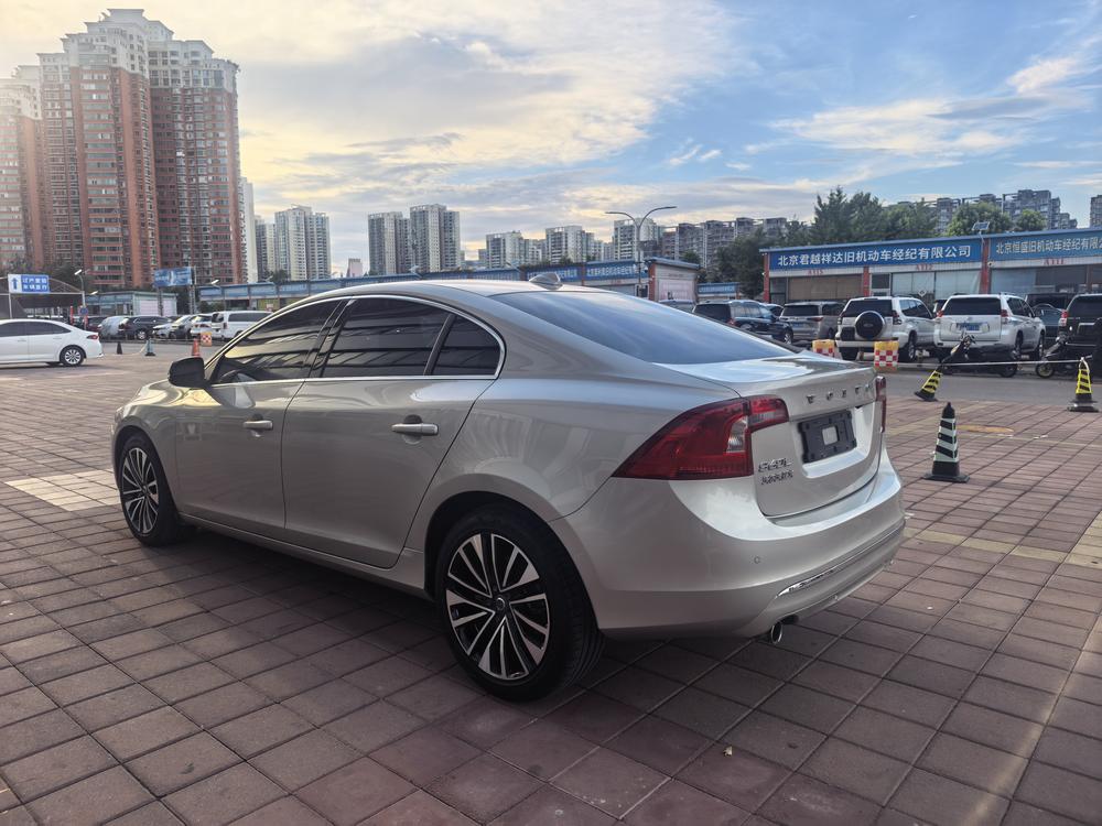 Volvo Volvo S60