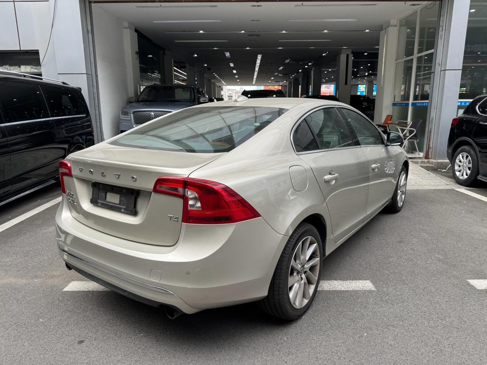 Volvo Volvo S60