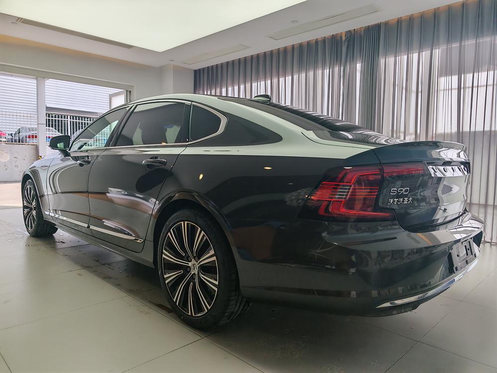 Volvo Volvo S90