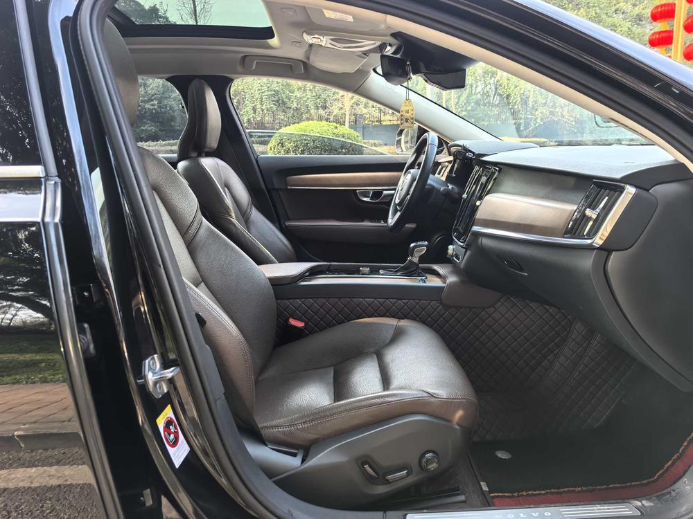 Volvo Volvo S90