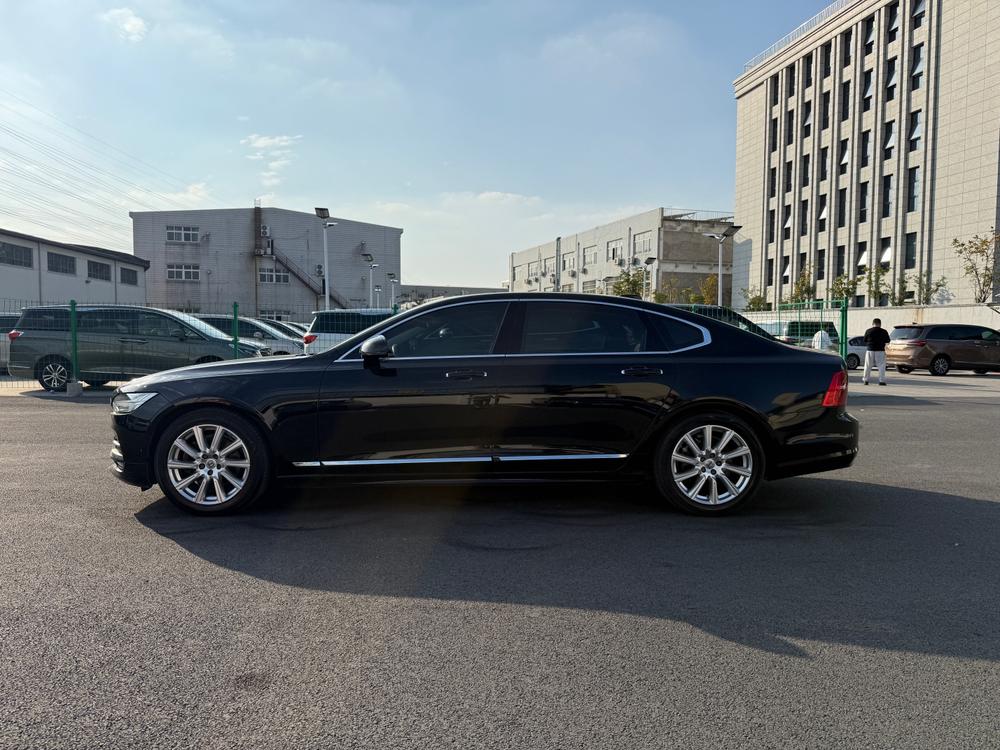 Volvo Volvo S90