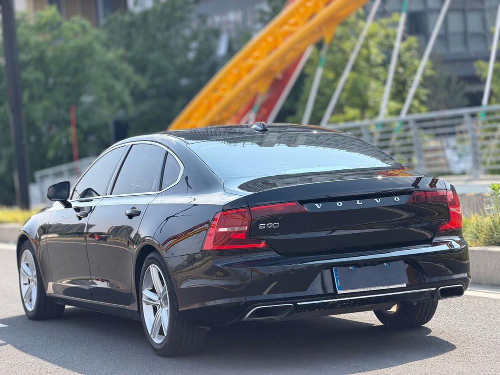 Volvo Volvo S90