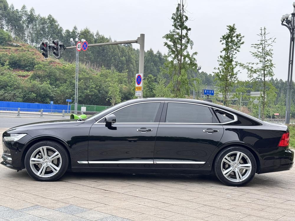 Volvo Volvo S90