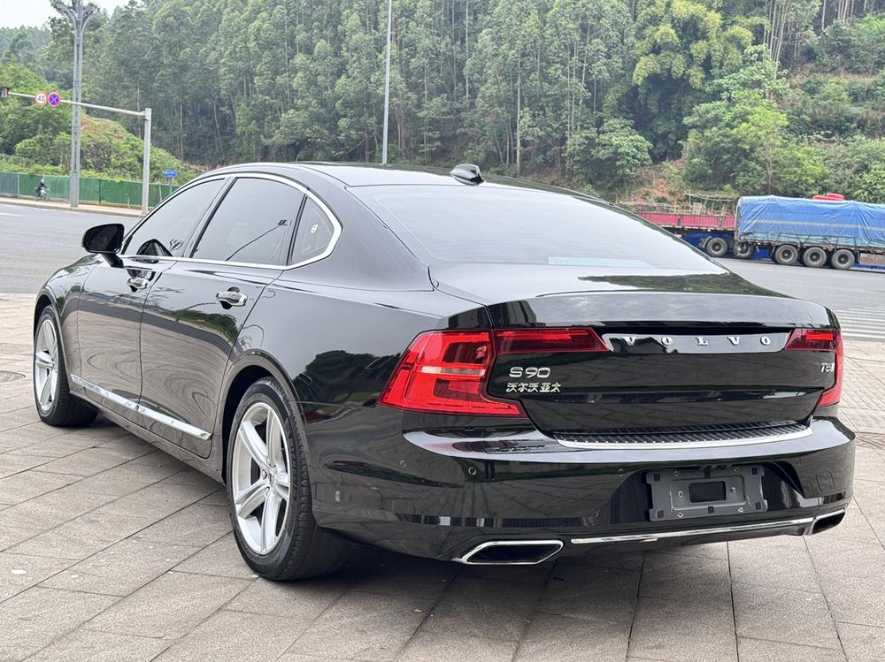 Volvo Volvo S90