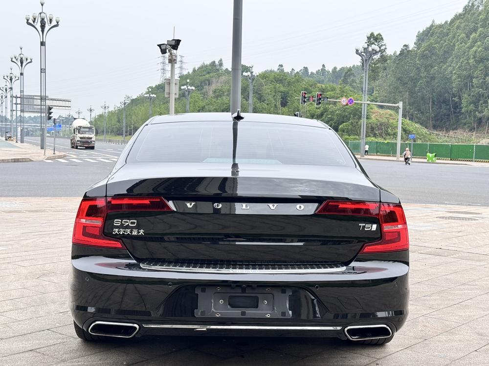 Volvo Volvo S90