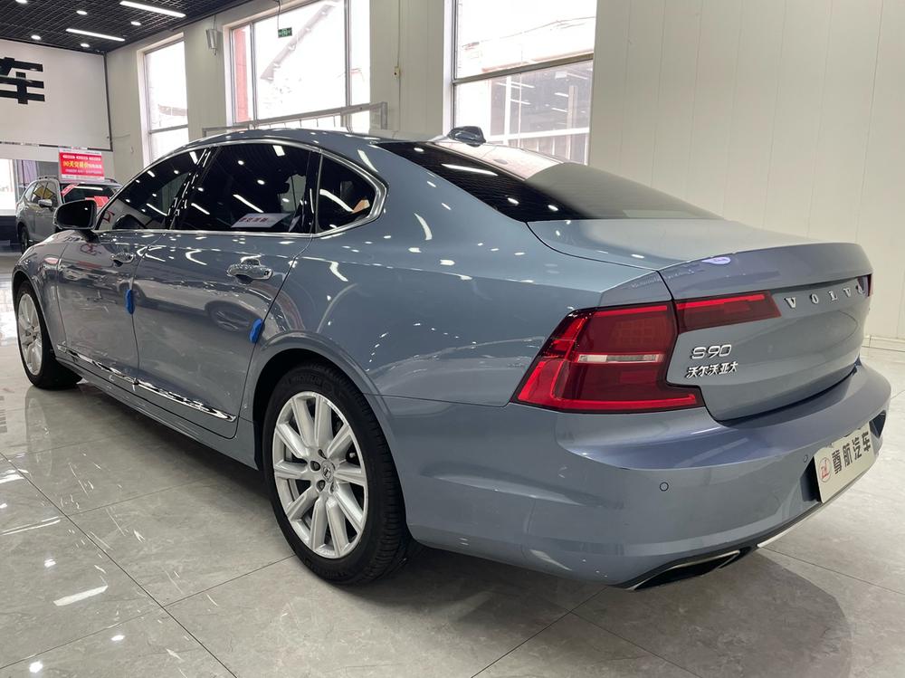 Volvo Volvo S90