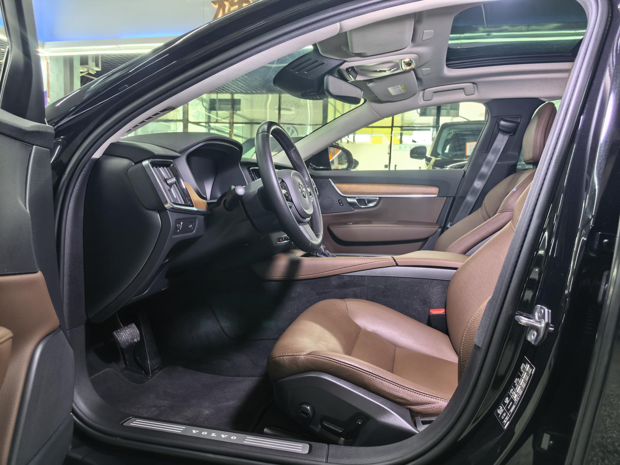Volvo Volvo S90