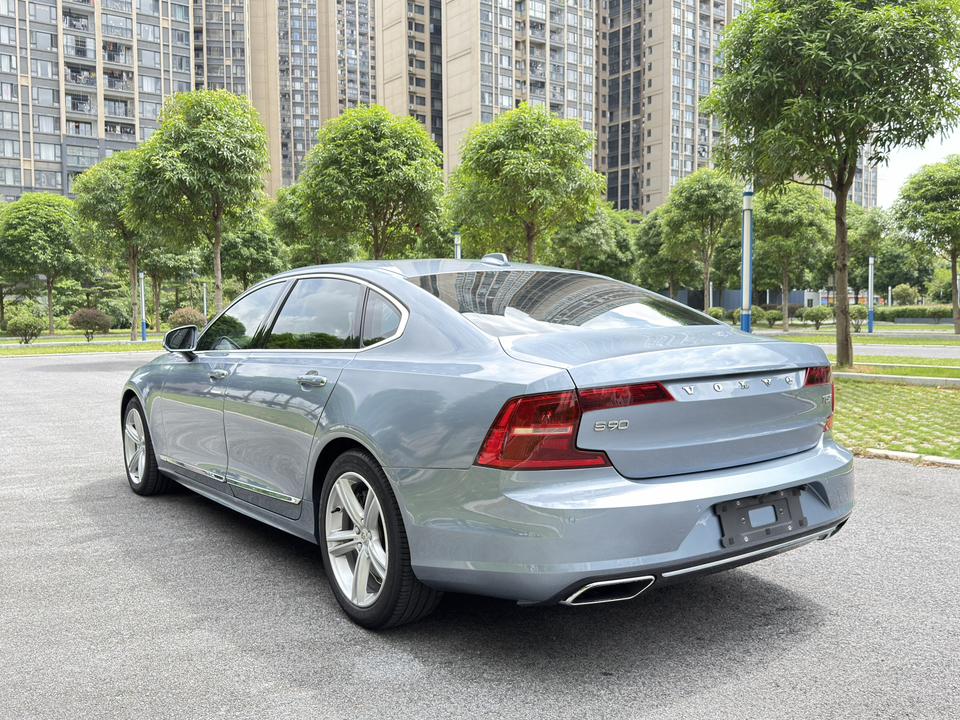 Volvo Volvo S90