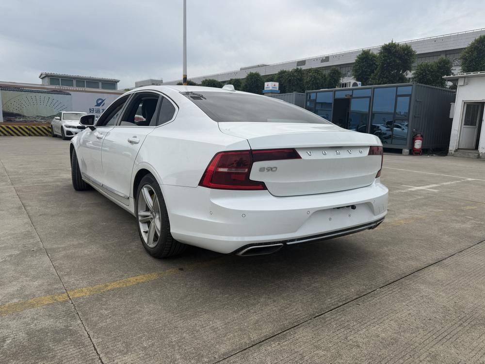 Volvo Volvo S90