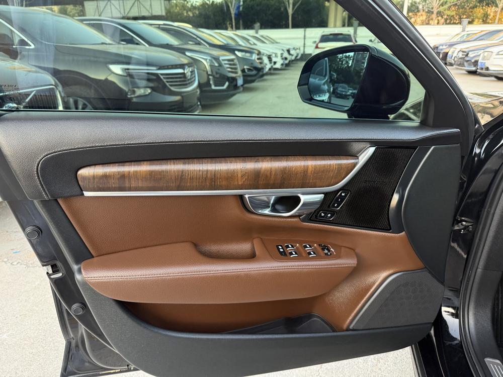 Volvo Volvo S90