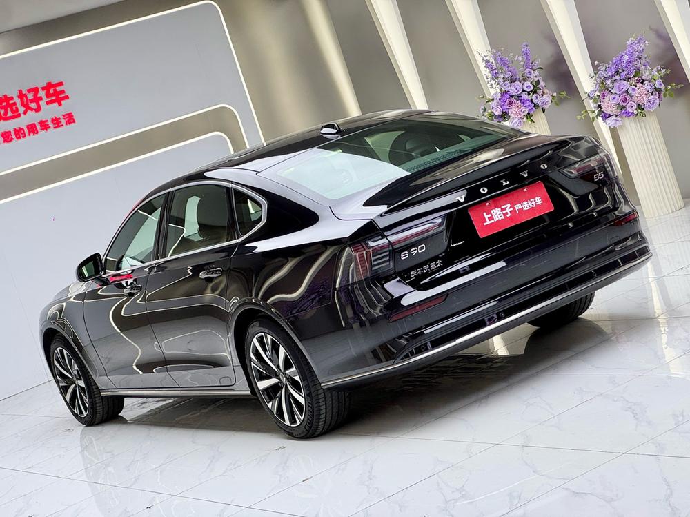 Volvo Volvo S90