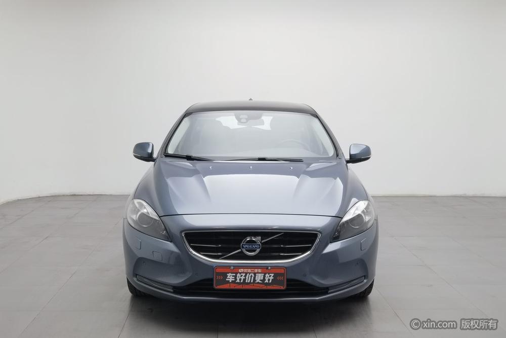 Volvo Volvo V40