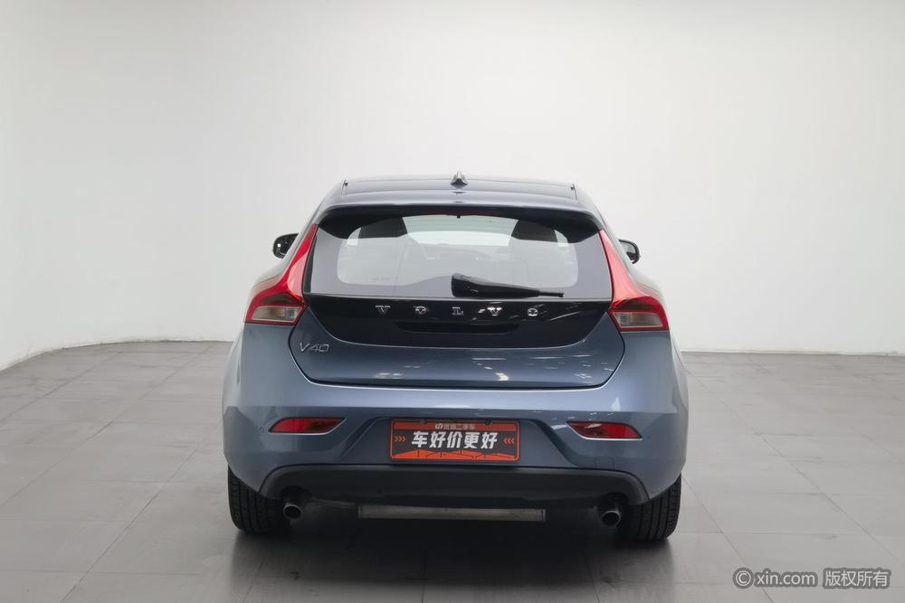 Volvo Volvo V40