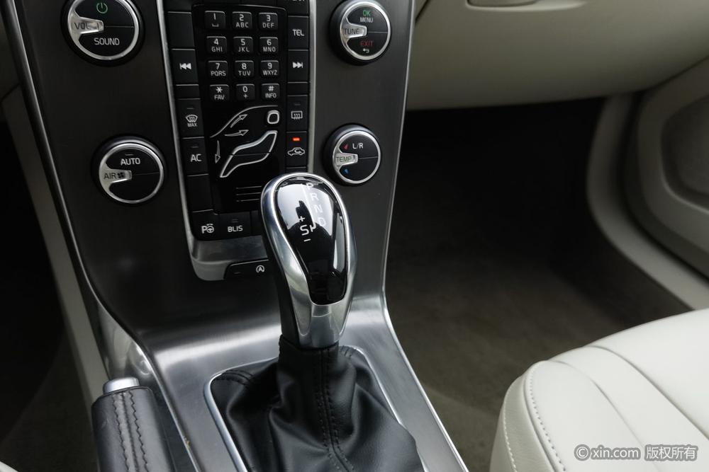 Volvo Volvo V40