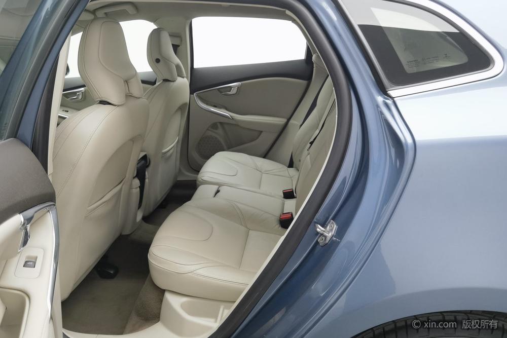Volvo Volvo V40