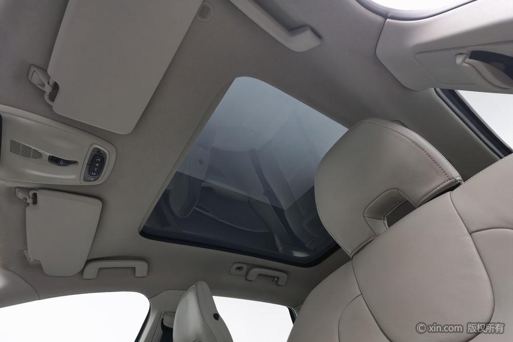 Volvo Volvo V40