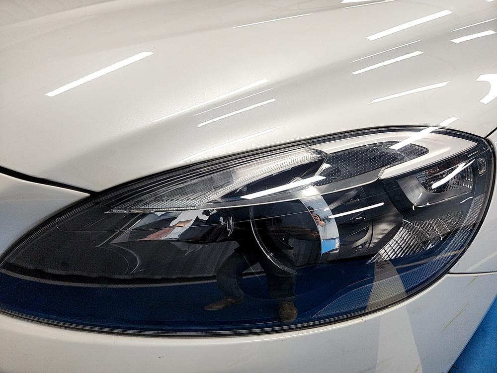 Volvo Volvo V40