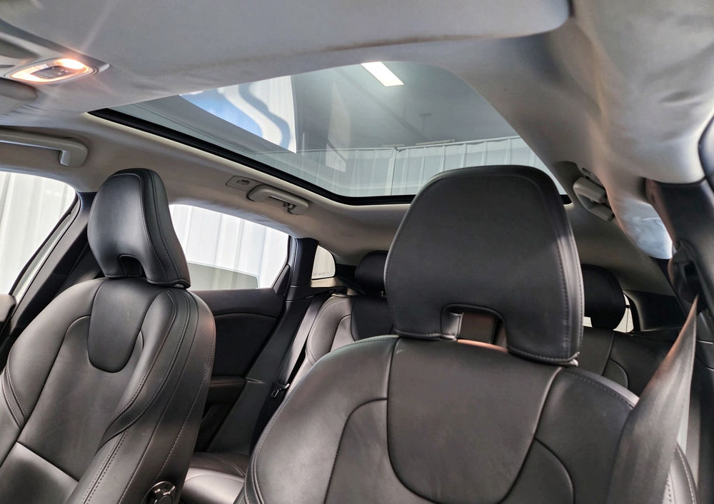 Volvo Volvo V40