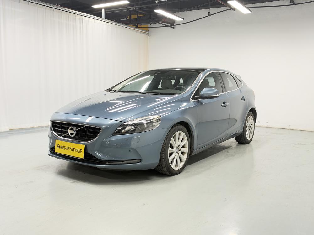 Volvo Volvo V40