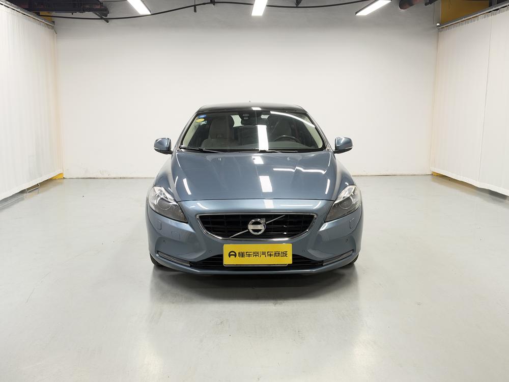 Volvo Volvo V40