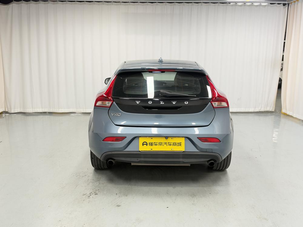 Volvo Volvo V40