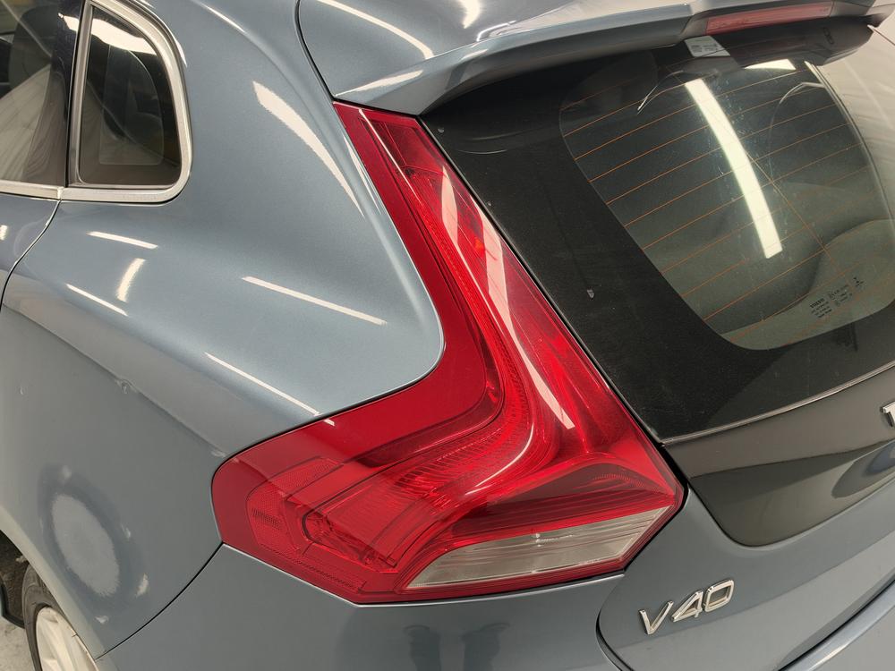 Volvo Volvo V40