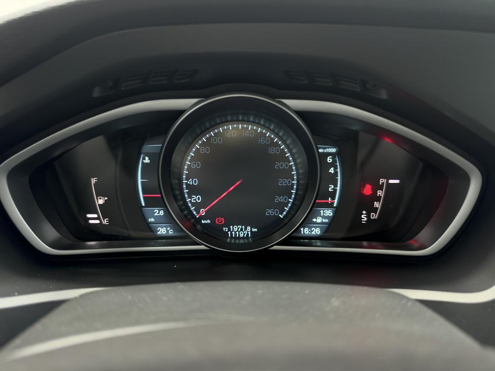 Volvo Volvo V40