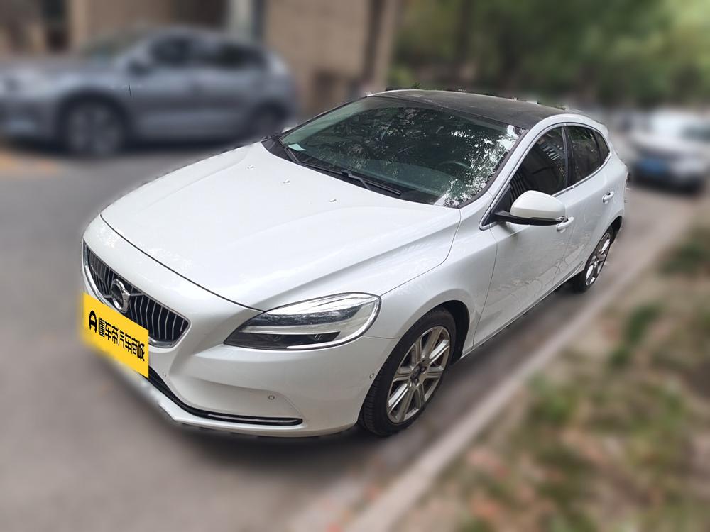 Volvo Volvo V40