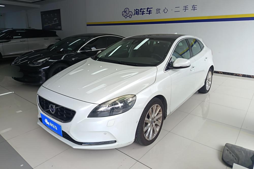Volvo Volvo V40