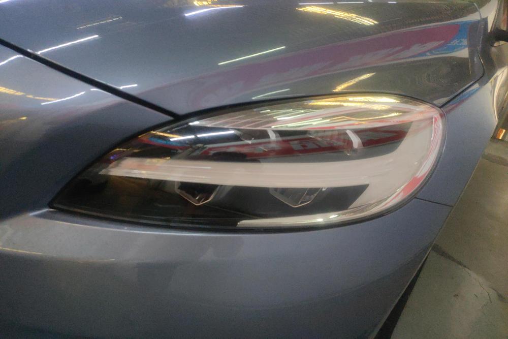 Volvo Volvo V40