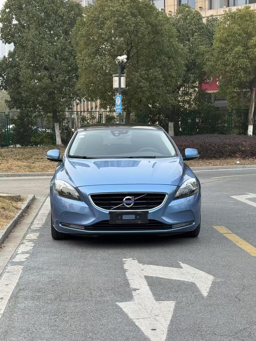 Volvo Volvo V40