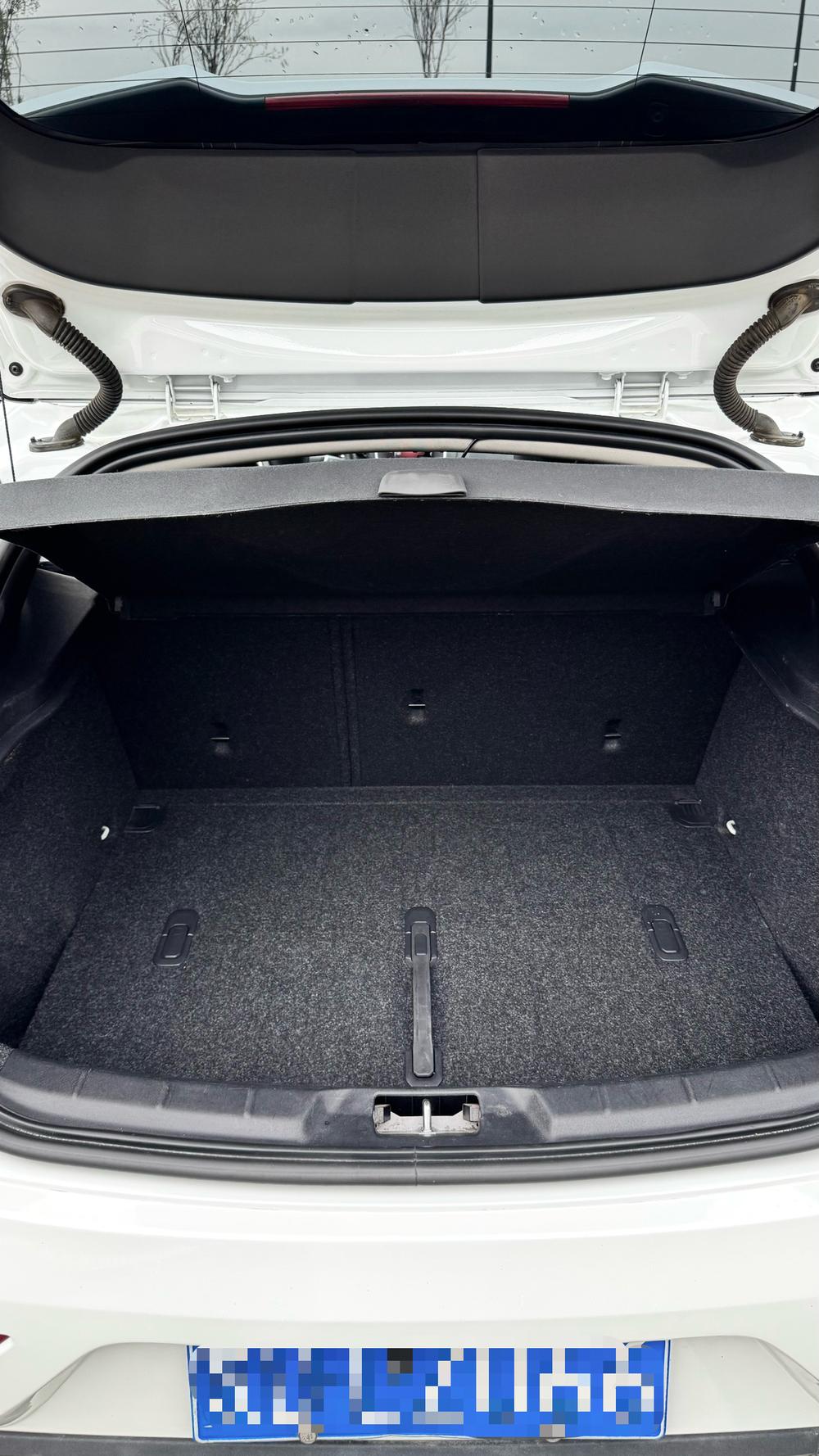 Volvo Volvo V40