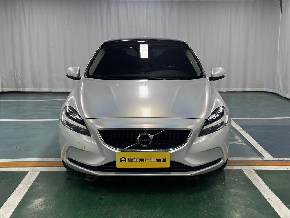 Volvo Volvo V40