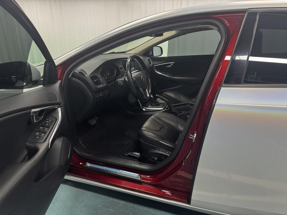 Volvo Volvo V40