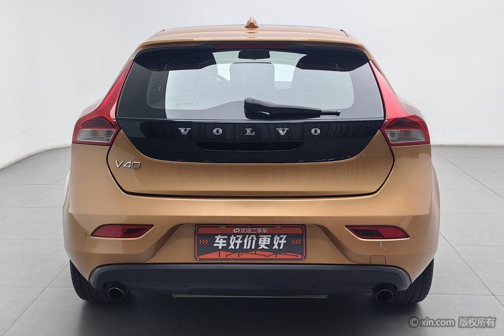 Volvo Volvo V40