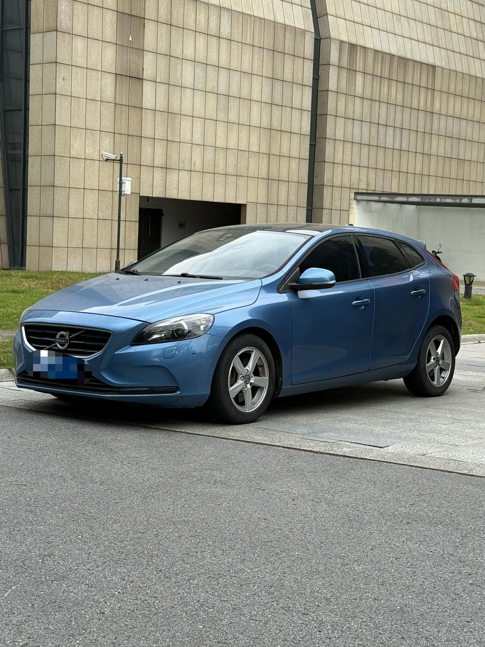 Volvo Volvo V40