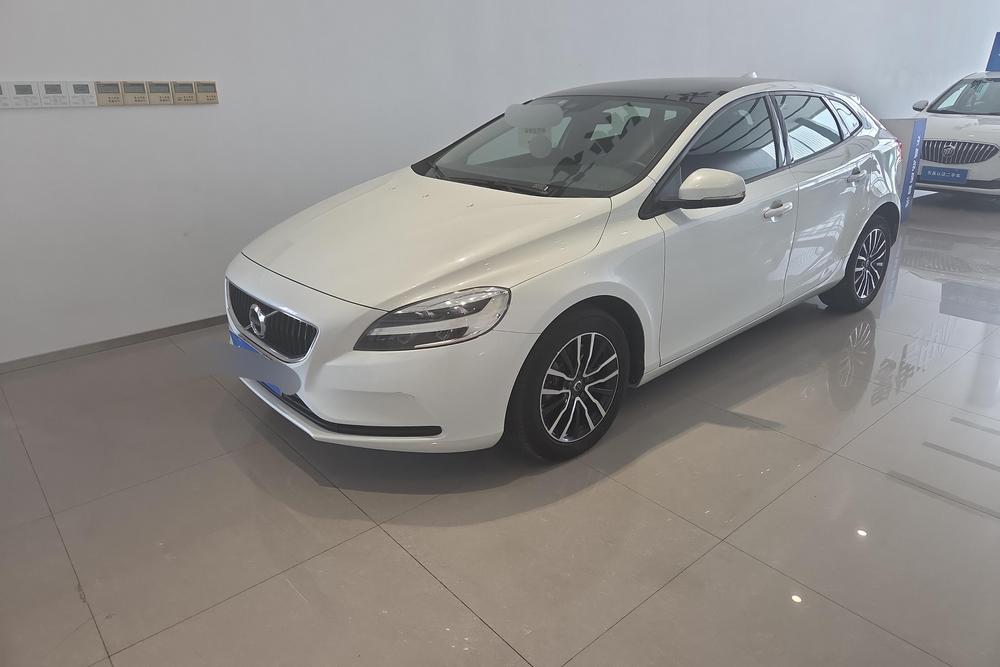 Volvo Volvo V40