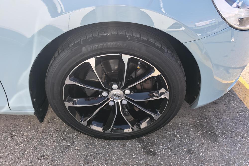 Volvo Volvo V40