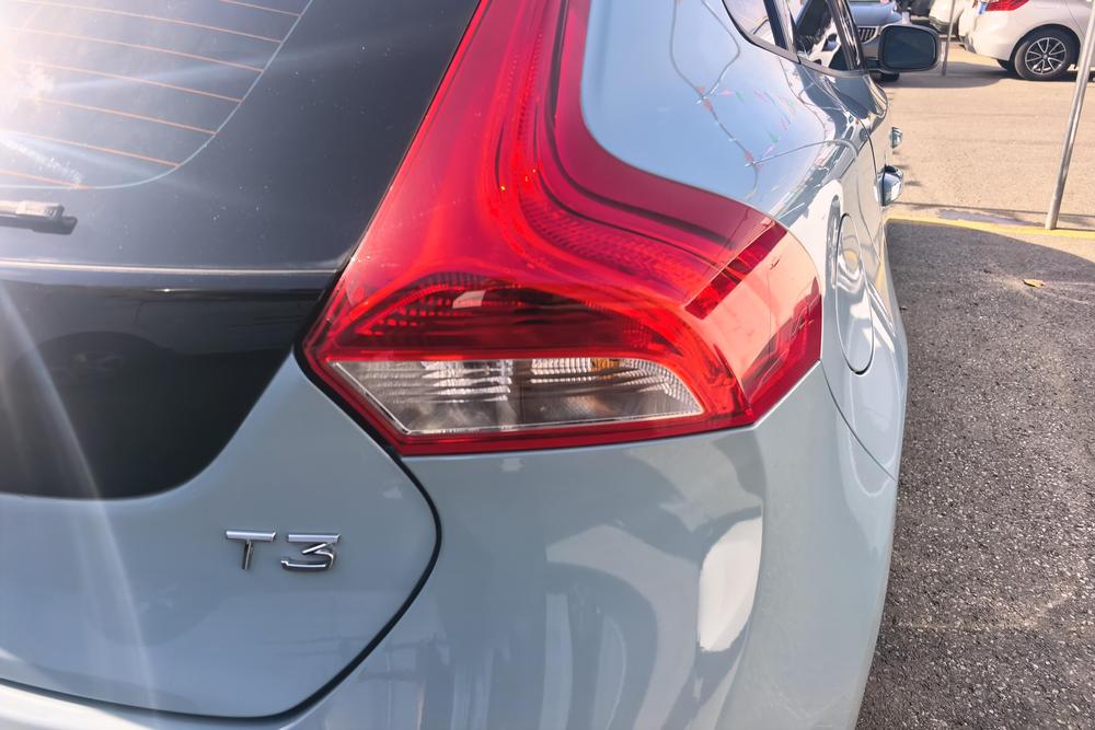 Volvo Volvo V40