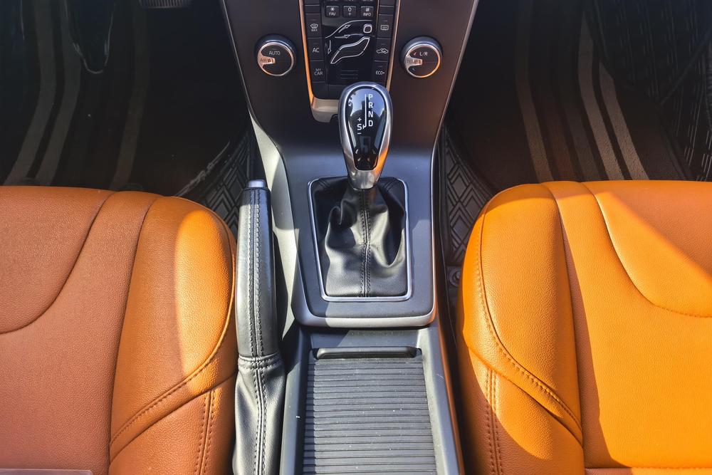 Volvo Volvo V40
