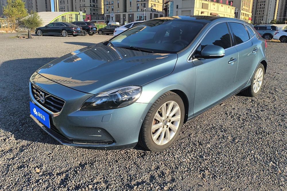 Volvo Volvo V40
