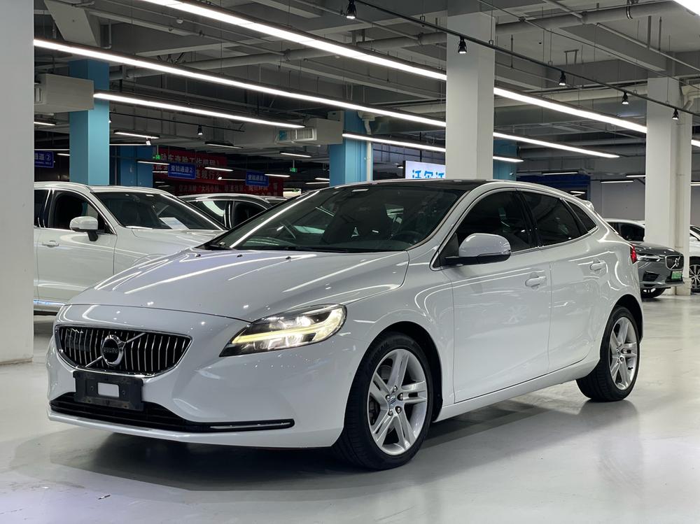 Volvo Volvo V40