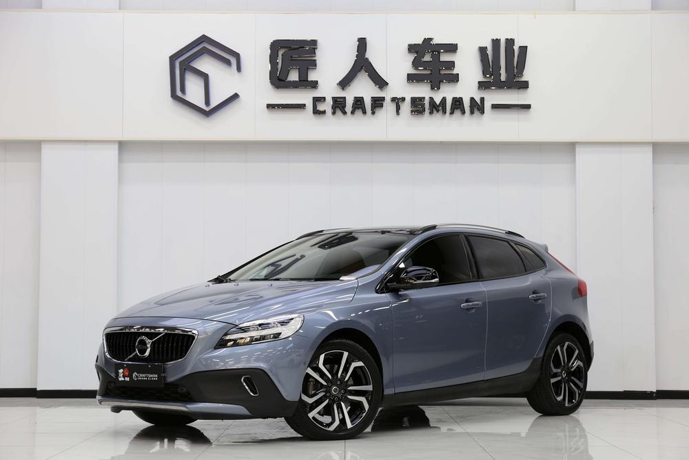 Volvo Volvo V40