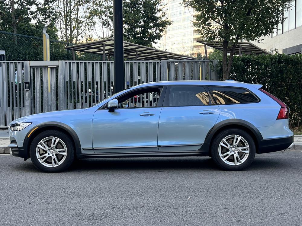 Volvo Volvo V90