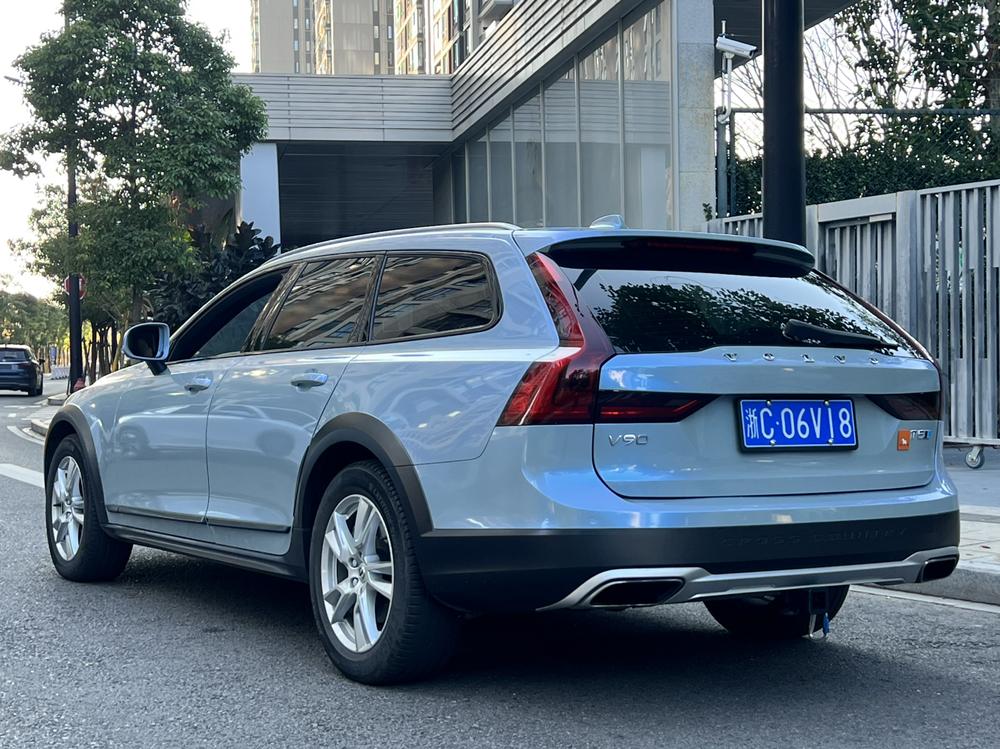 Volvo Volvo V90